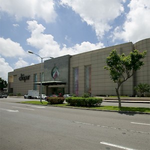 This upscale department store, called Chapur, is owned by Lebanese immigrants. <a href=></a>