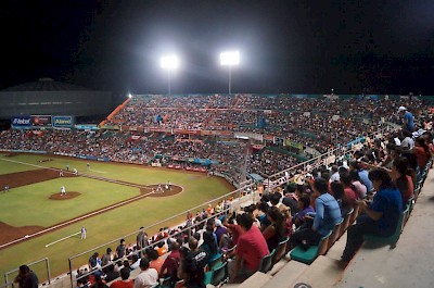 The crowds are getting bigger for the Leones of Yucatan <a href=></a>