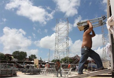 Construction at La Plancha <a href=></a>