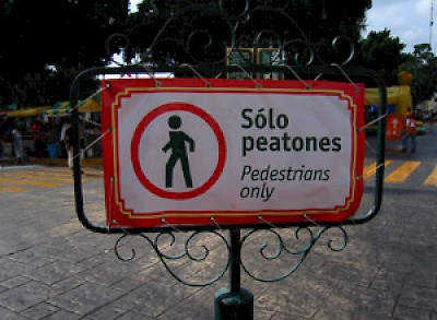 Bilingual signs in Progreso, Yucatan <a href=></a>