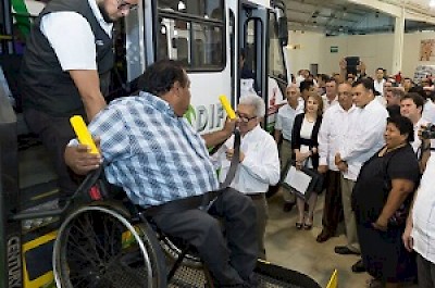 Busses for handicap in Merida Yucatan Mexico <a href=></a>